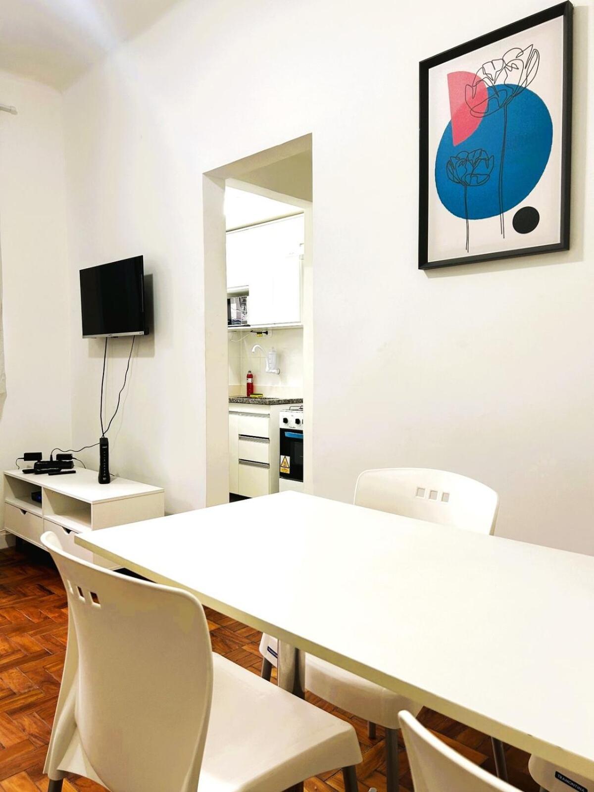 Acolhedor No Leblon Apartamento *